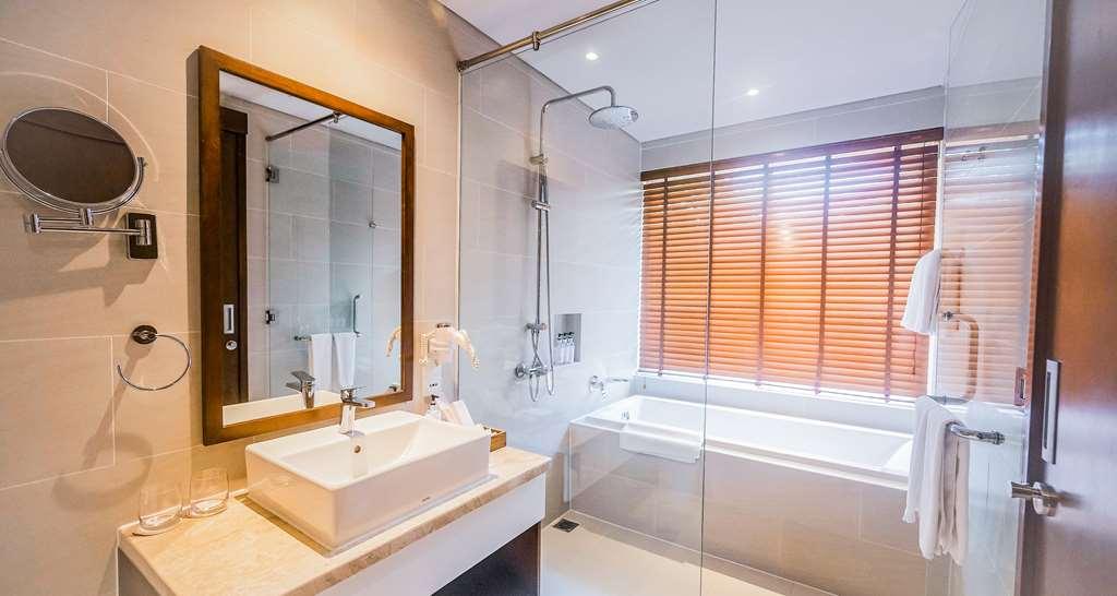 Best Western Premier Sonasea Villas フーコック エクステリア 写真